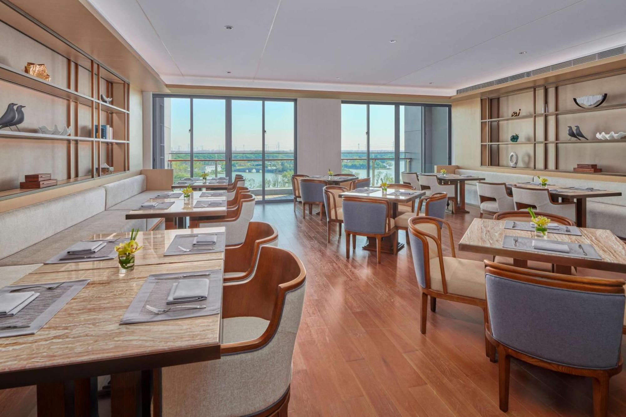Hilton Fengxian 5*