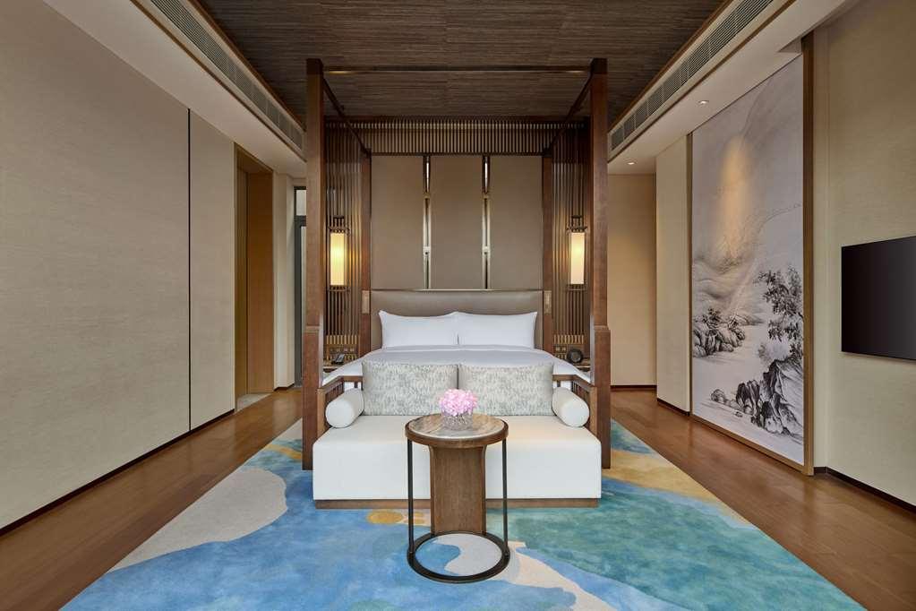 Hilton Fengxian 5*