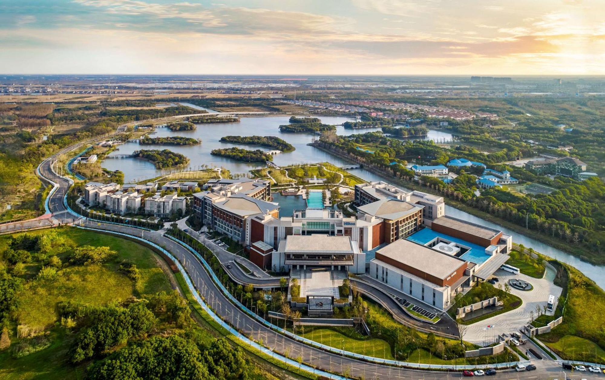 Hotel Hilton Fengxian 5*