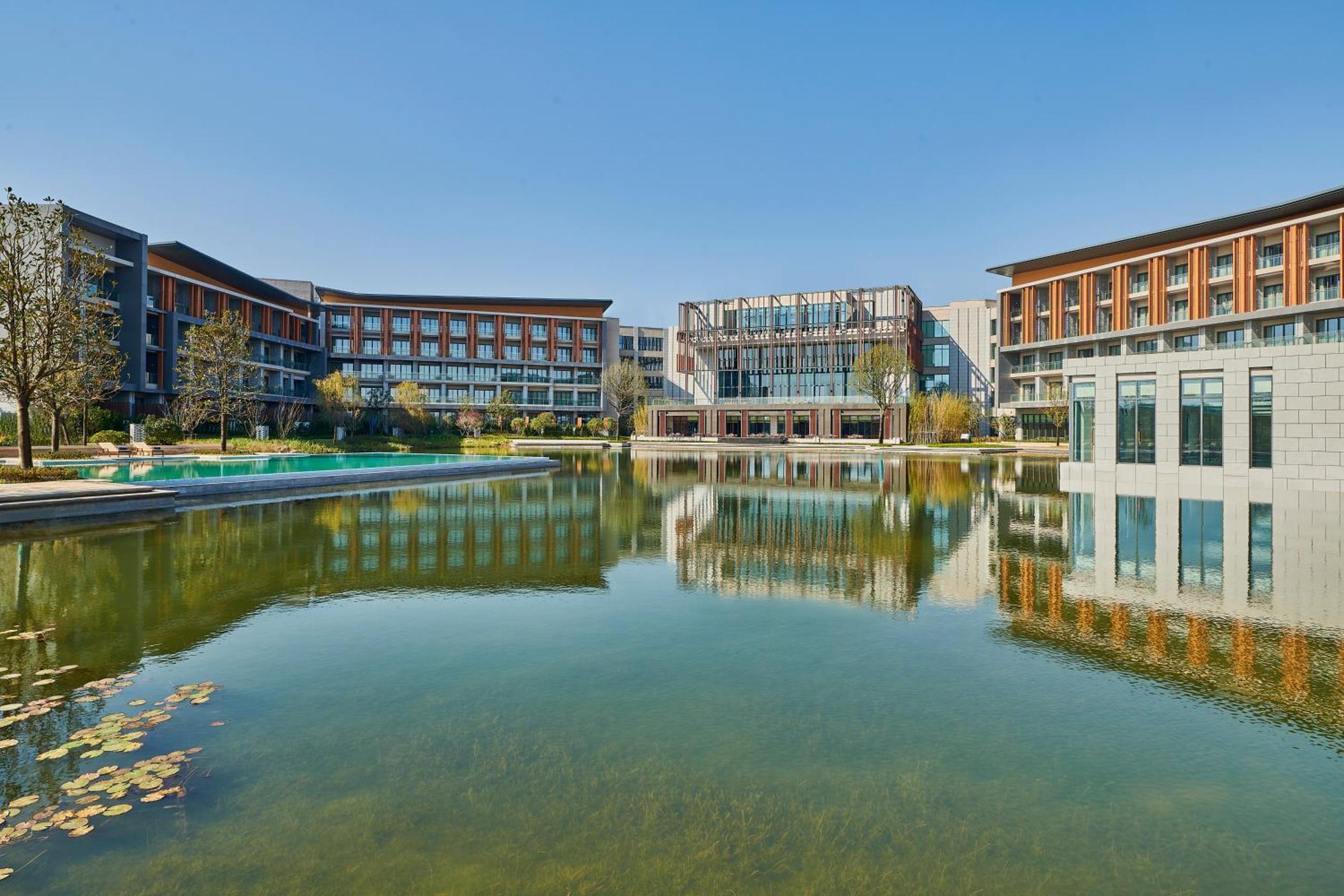 Hilton Fengxian 5* Shanghai