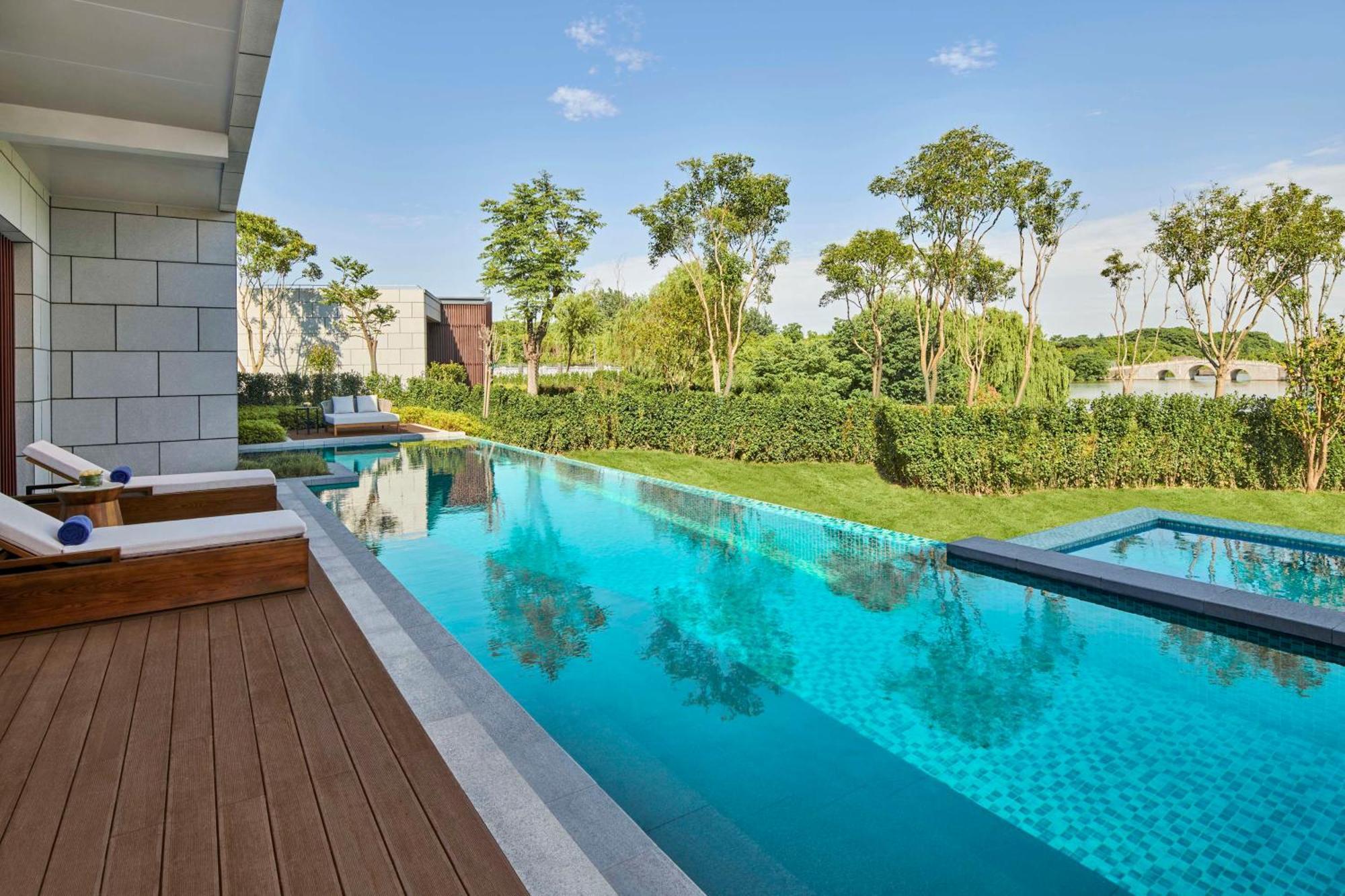 Hilton Fengxian Hotel 5*