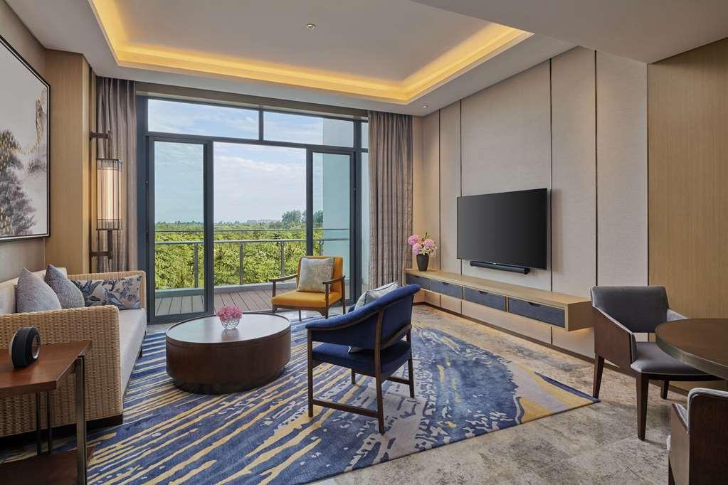 Hotel Hilton Fengxian 5*